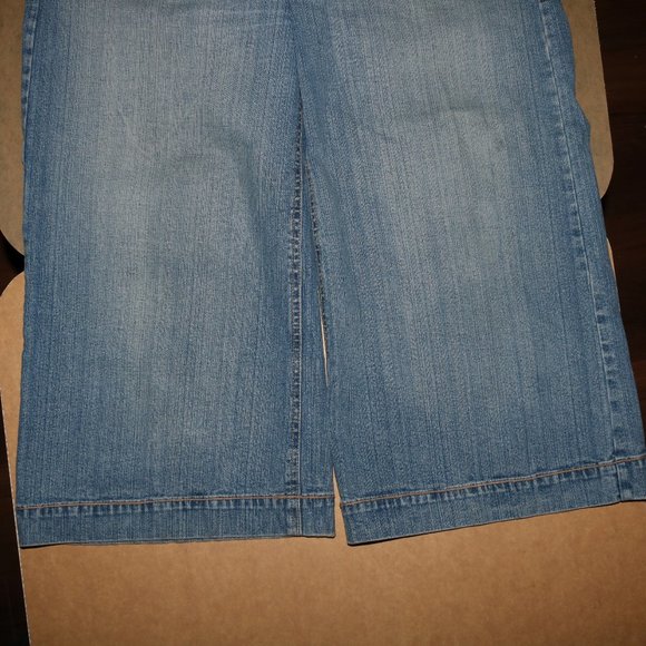 Fire Jeans ALICIA Cropped Flower EMBROIDERED 34x19 - Picture 3 of 8